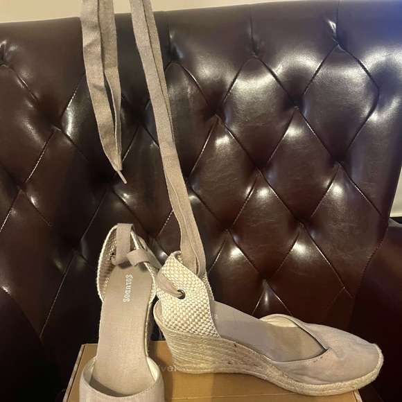 Sand tone wedge sandals - Picture 2 of 2